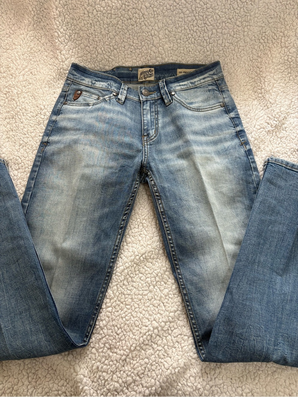 Men’s Light wash Moon Shine Jeans